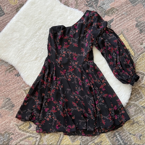 Lovers + Friends Floral Dress - Picture 2 of 9